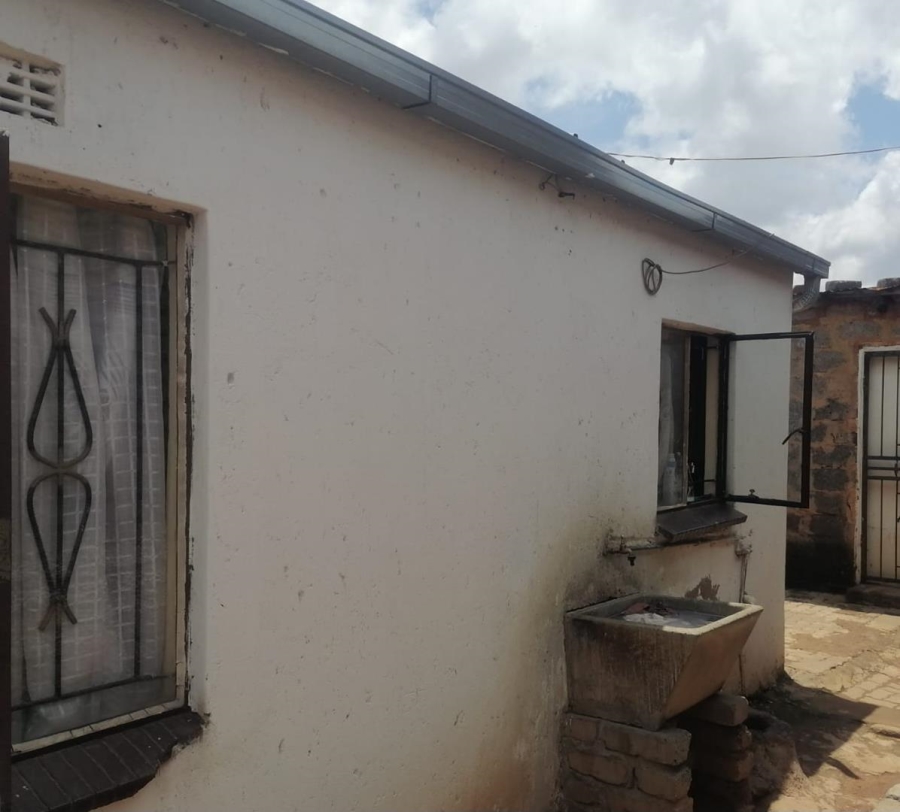 2 Bedroom Property for Sale in Tembisa Gauteng