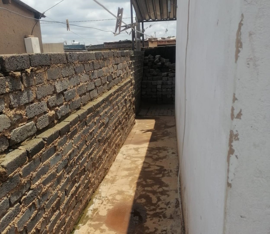 2 Bedroom Property for Sale in Tembisa Gauteng