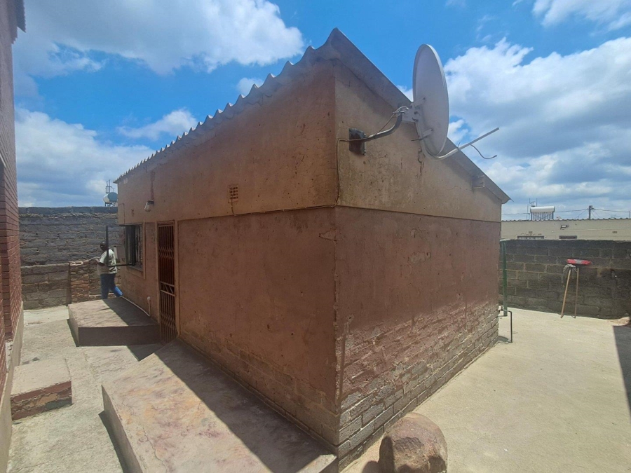 1 Bedroom Property for Sale in Kaalfontein Gauteng