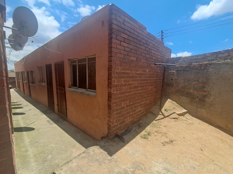 1 Bedroom Property for Sale in Kaalfontein Gauteng