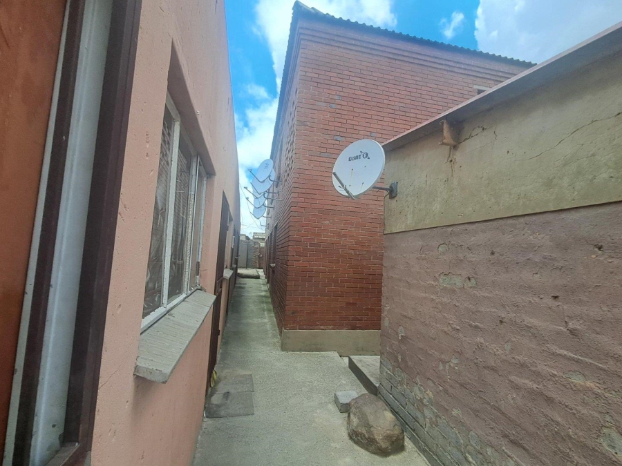 1 Bedroom Property for Sale in Kaalfontein Gauteng