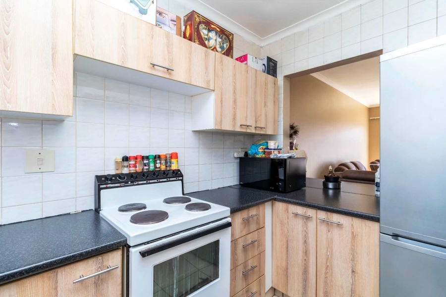 2 Bedroom Property for Sale in Buccleuch Gauteng