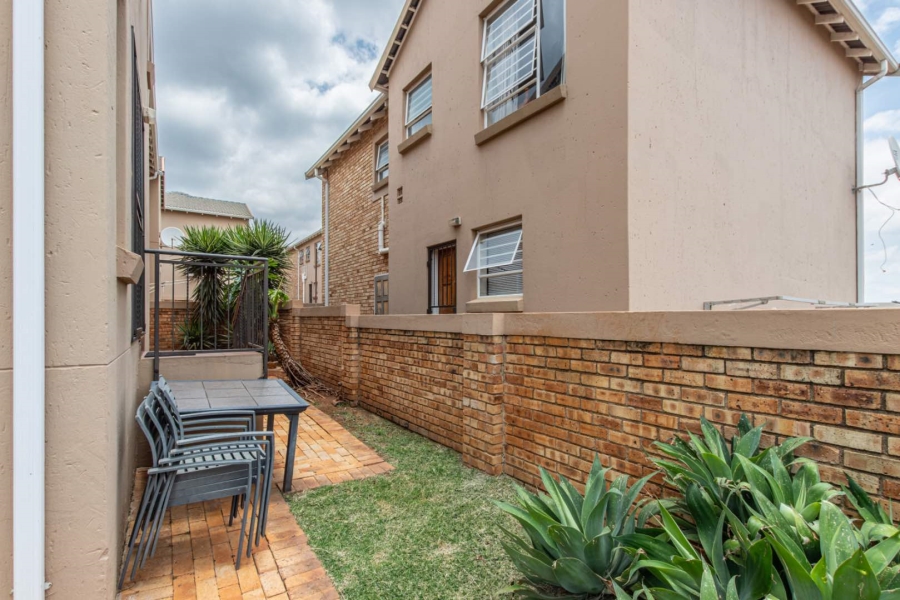 To Let 3 Bedroom Property for Rent in Wilgeheuwel Gauteng