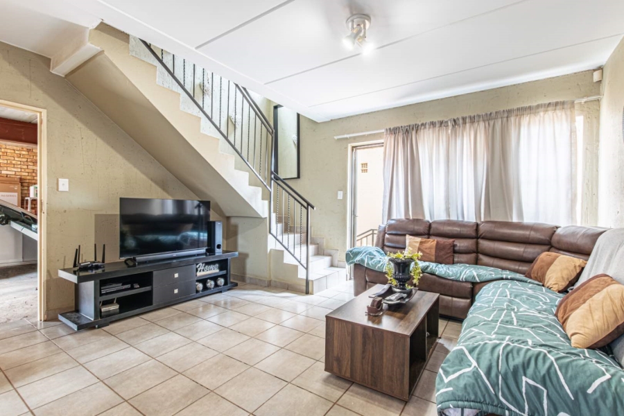 To Let 3 Bedroom Property for Rent in Wilgeheuwel Gauteng