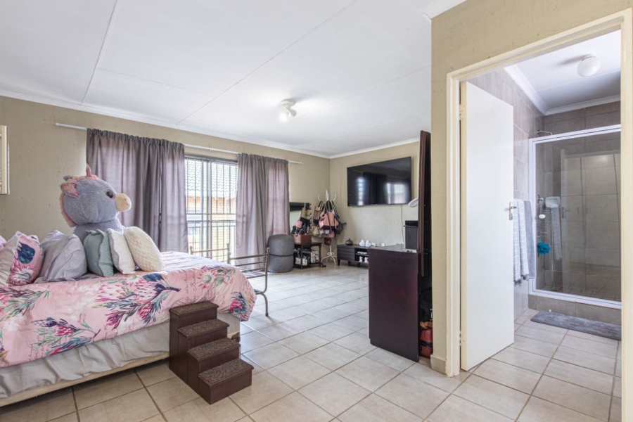 To Let 3 Bedroom Property for Rent in Wilgeheuwel Gauteng