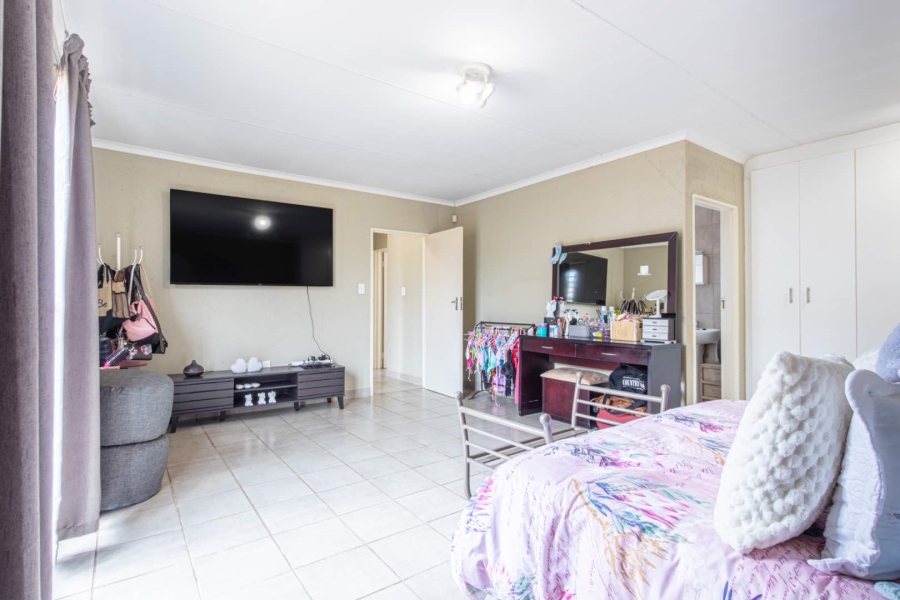 To Let 3 Bedroom Property for Rent in Wilgeheuwel Gauteng