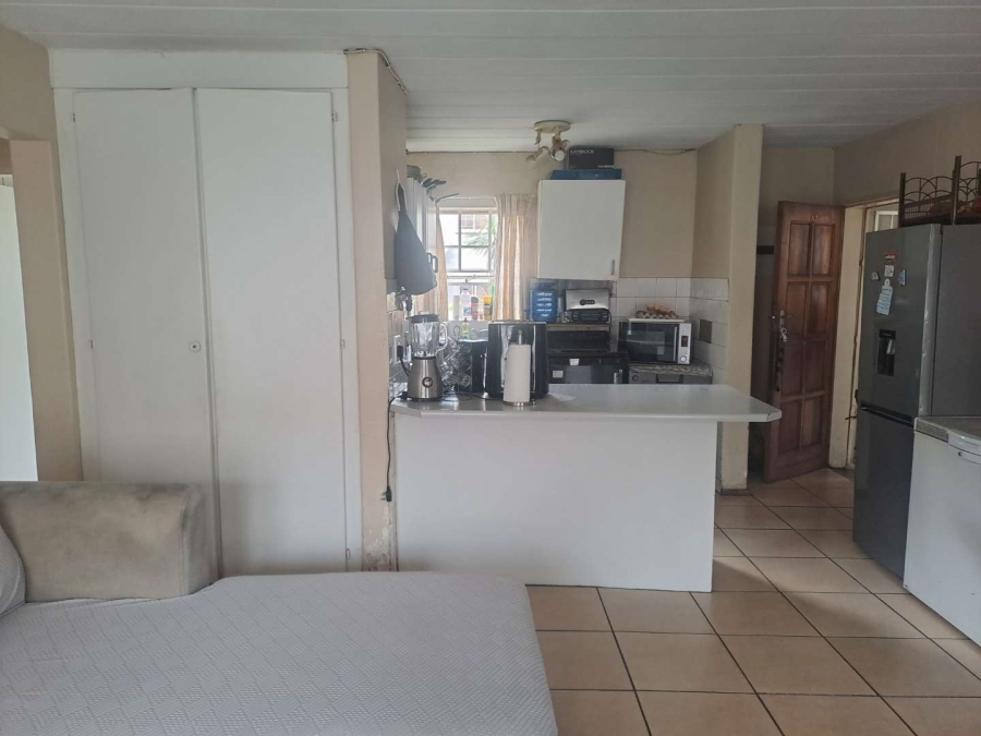 2 Bedroom Property for Sale in Die Hoewes Gauteng