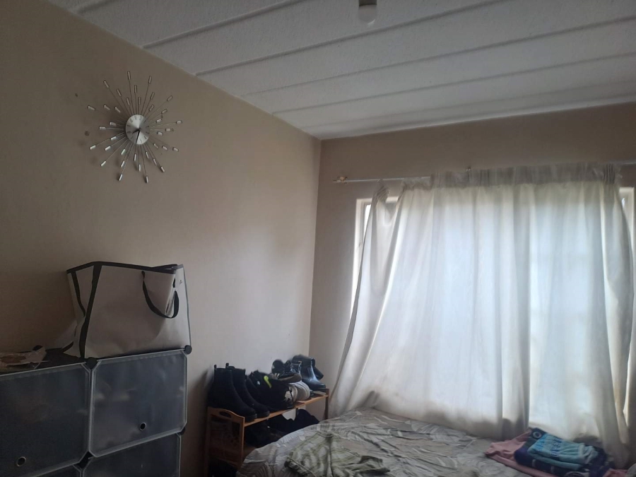 2 Bedroom Property for Sale in Die Hoewes Gauteng