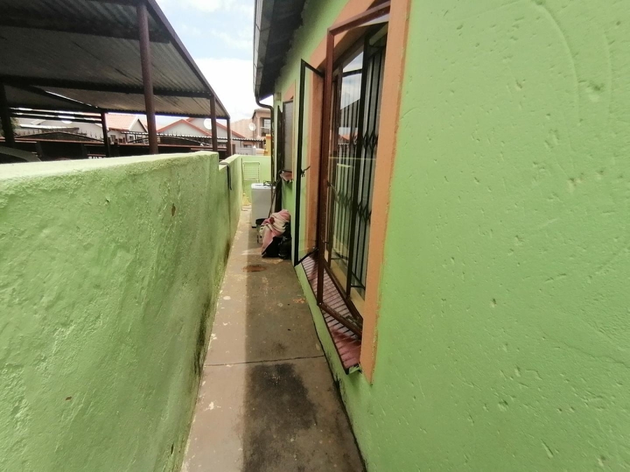 2 Bedroom Property for Sale in Soshanguve East Gauteng