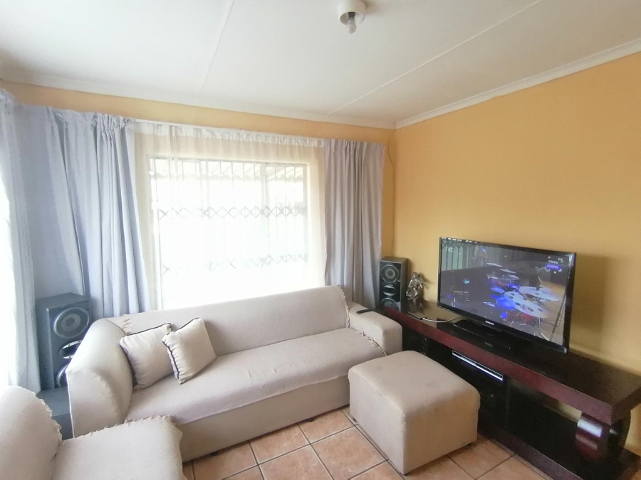 2 Bedroom Property for Sale in Soshanguve East Gauteng