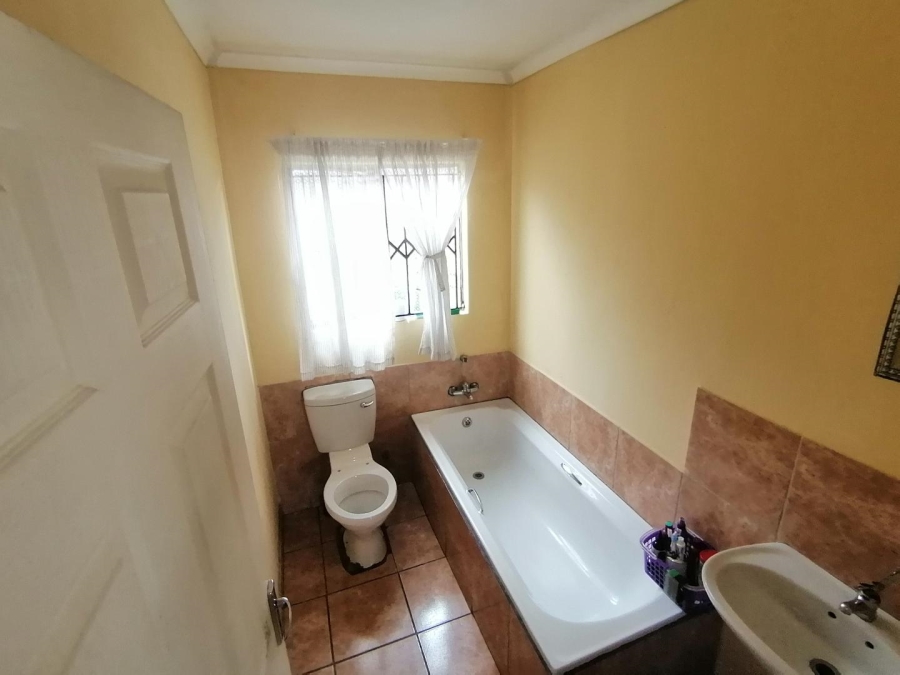2 Bedroom Property for Sale in Soshanguve East Gauteng