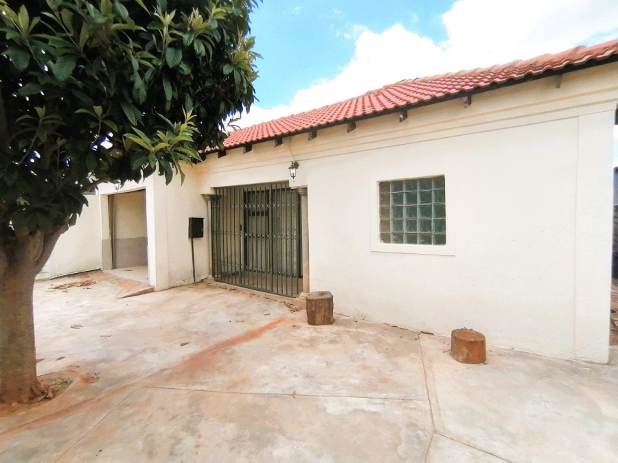 3 Bedroom Property for Sale in Soshanguve East Gauteng