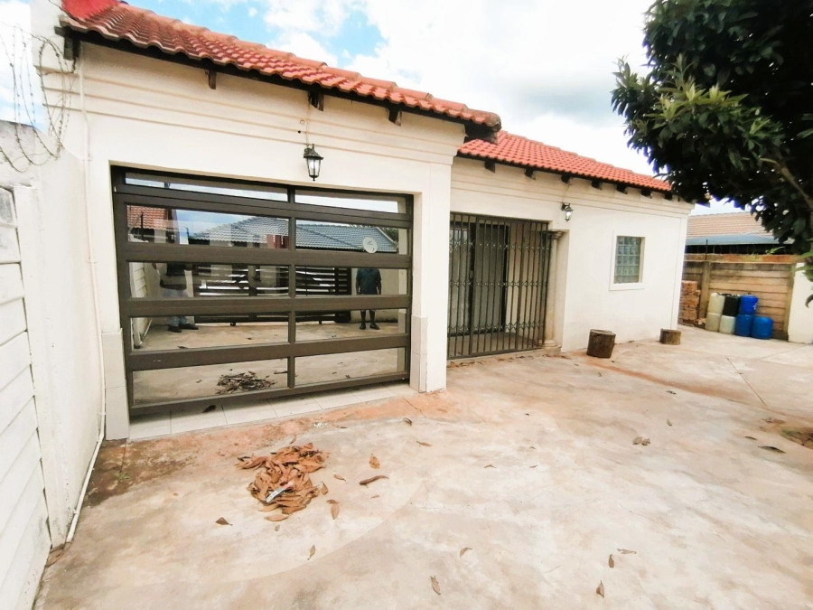 3 Bedroom Property for Sale in Soshanguve East Gauteng