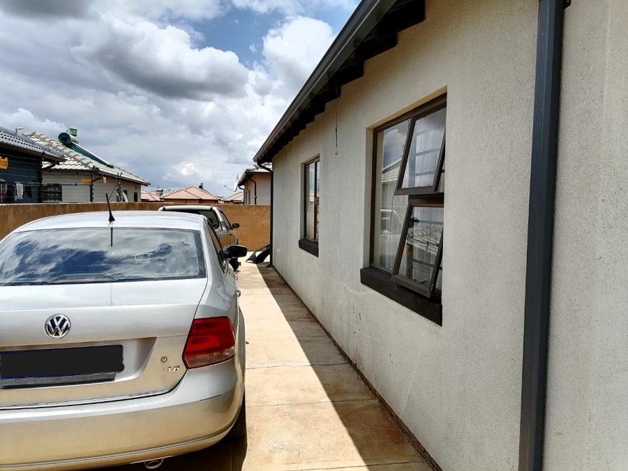 3 Bedroom Property for Sale in Soshanguve East Gauteng