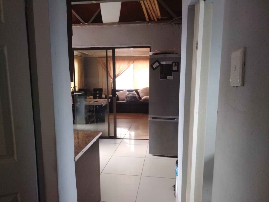 2 Bedroom Property for Sale in Winterveldt Gauteng