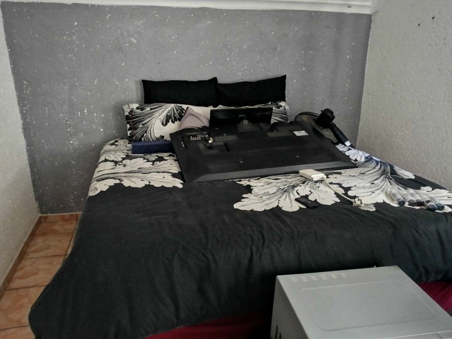 2 Bedroom Property for Sale in Bassonia Gauteng