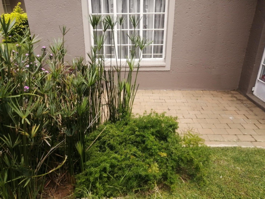 2 Bedroom Property for Sale in Bassonia Gauteng