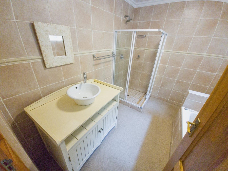 To Let 1 Bedroom Property for Rent in Waterkloof Gauteng