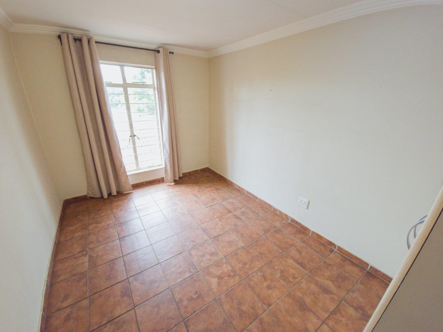To Let 1 Bedroom Property for Rent in Waterkloof Gauteng