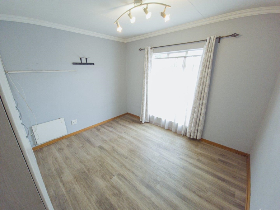 To Let 1 Bedroom Property for Rent in Waterkloof Gauteng