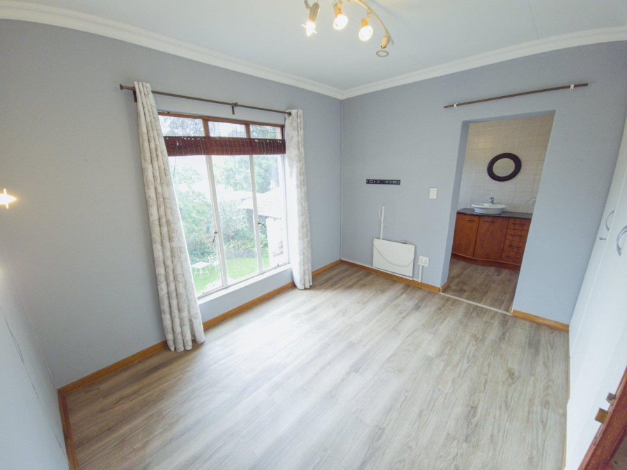 To Let 1 Bedroom Property for Rent in Waterkloof Gauteng