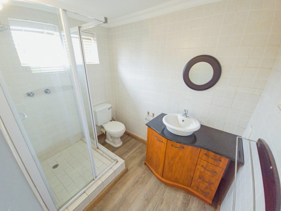 To Let 1 Bedroom Property for Rent in Waterkloof Gauteng