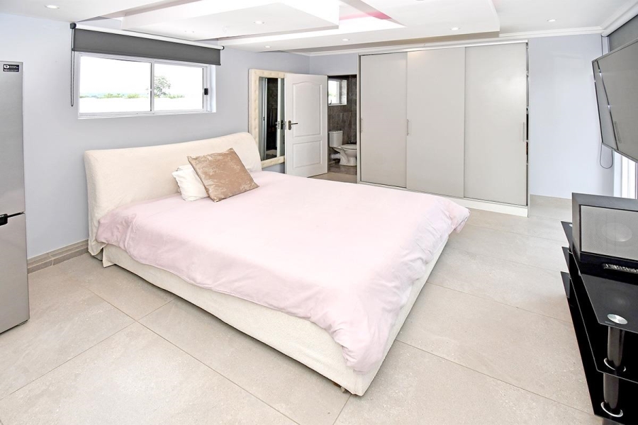 To Let 1 Bedroom Property for Rent in Parkmore Gauteng