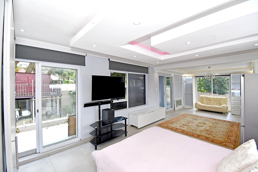 To Let 1 Bedroom Property for Rent in Parkmore Gauteng