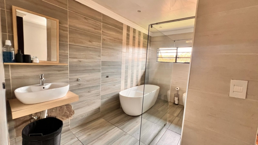 3 Bedroom Property for Sale in Actonville Gauteng