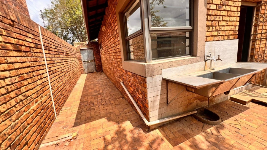 3 Bedroom Property for Sale in Actonville Gauteng