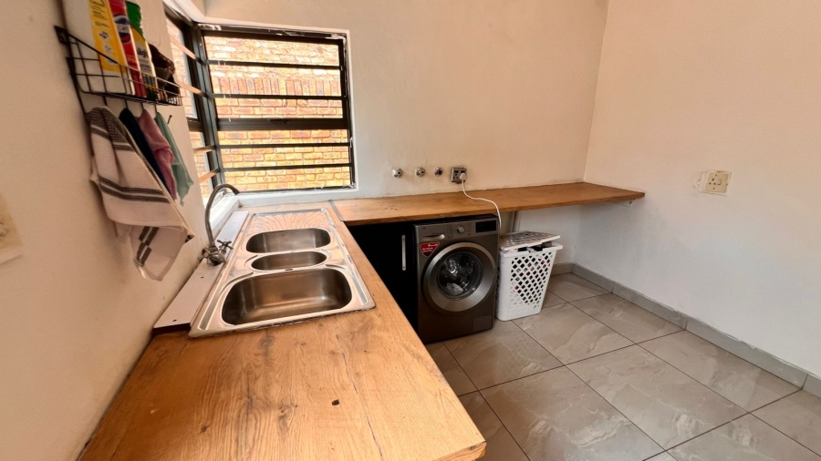 3 Bedroom Property for Sale in Actonville Gauteng