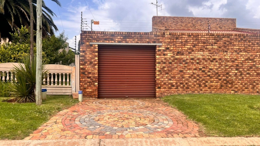 3 Bedroom Property for Sale in Actonville Gauteng