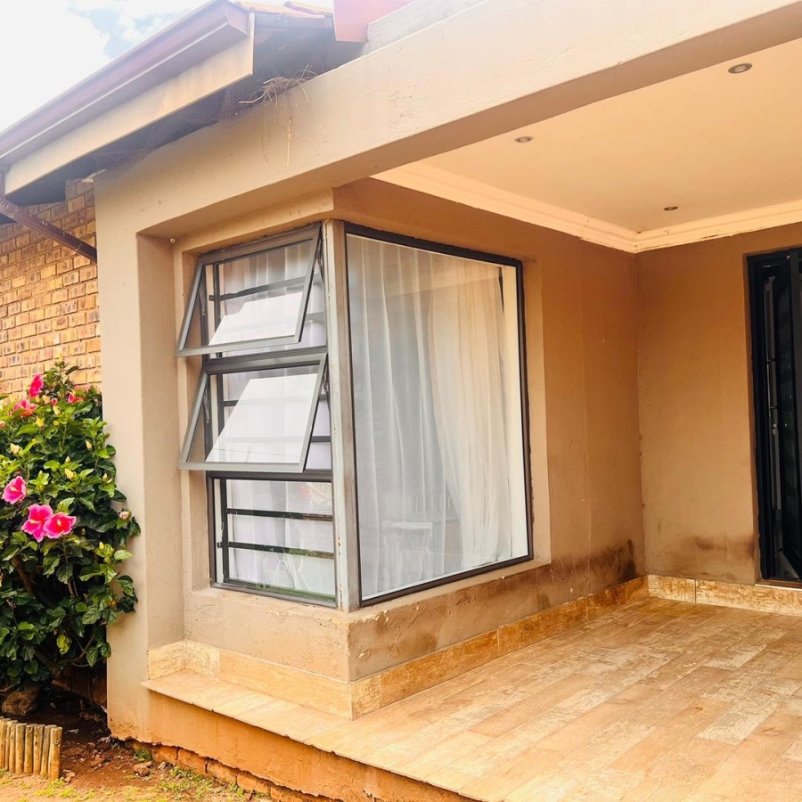 3 Bedroom Property for Sale in Actonville Gauteng