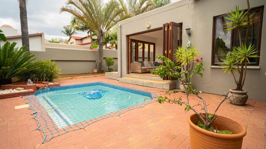 4 Bedroom Property for Sale in North Riding Gauteng