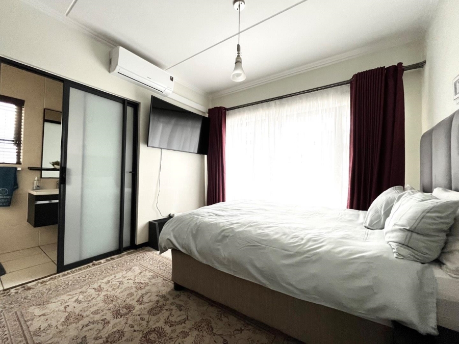 2 Bedroom Property for Sale in Greenstone Gate Gauteng