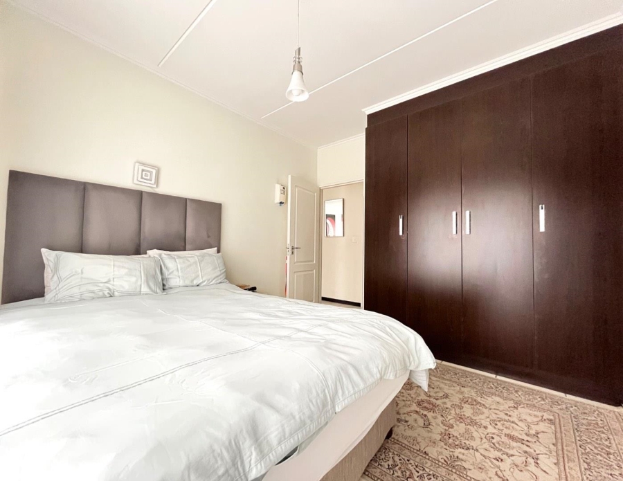 2 Bedroom Property for Sale in Greenstone Gate Gauteng