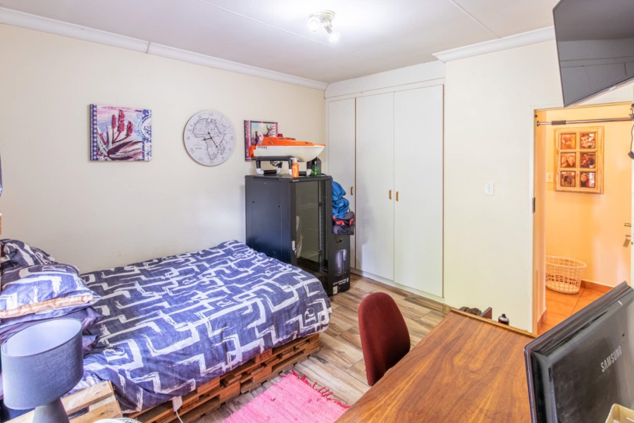 3 Bedroom Property for Sale in Noordheuwel Gauteng