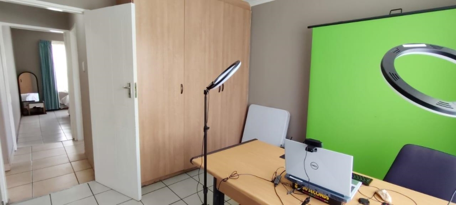 2 Bedroom Property for Sale in Castleview Gauteng