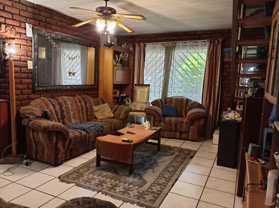 2 Bedroom Property for Sale in Forest Hill Gauteng