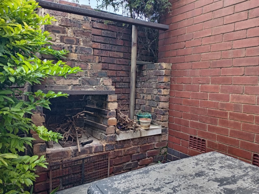 2 Bedroom Property for Sale in Forest Hill Gauteng