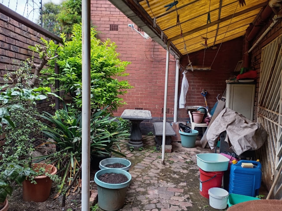 2 Bedroom Property for Sale in Forest Hill Gauteng