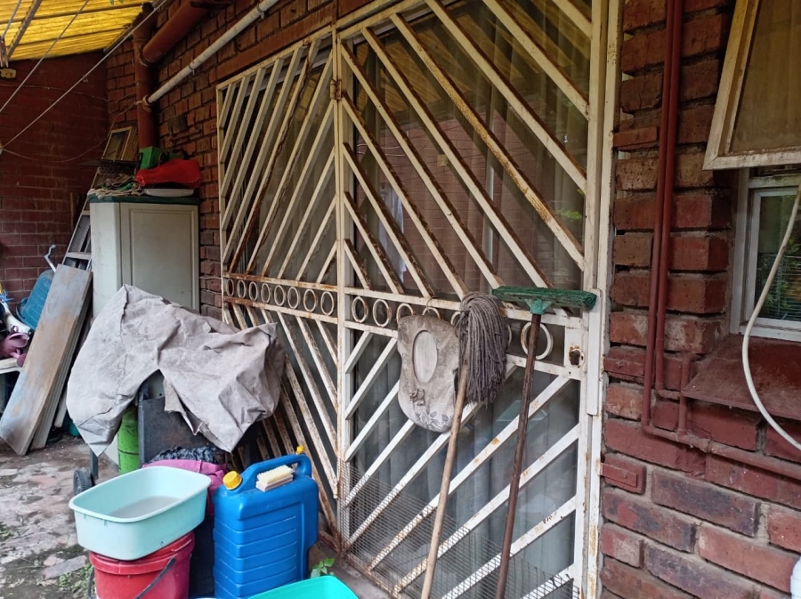 2 Bedroom Property for Sale in Forest Hill Gauteng