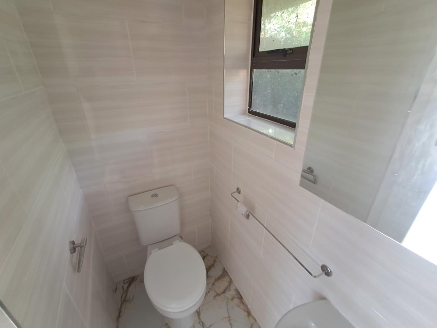 1 Bedroom Property for Sale in Mulbarton Gauteng