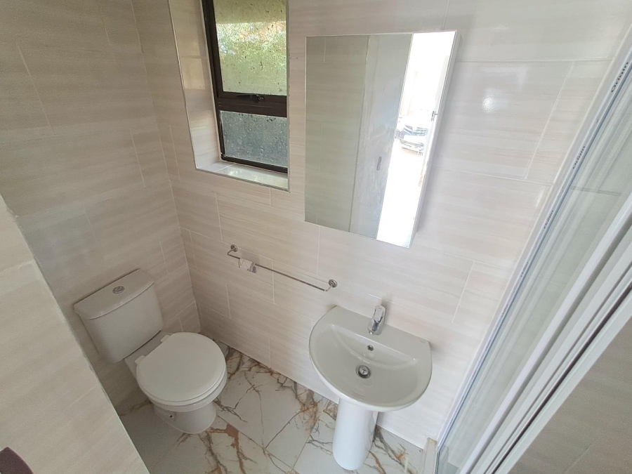 1 Bedroom Property for Sale in Mulbarton Gauteng