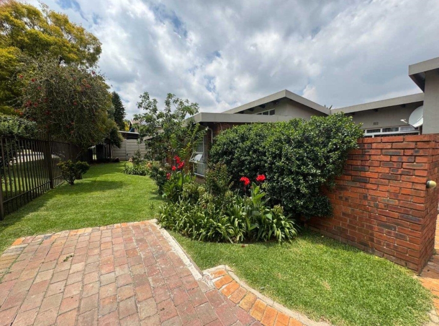 4 Bedroom Property for Sale in Verwoerdpark Gauteng