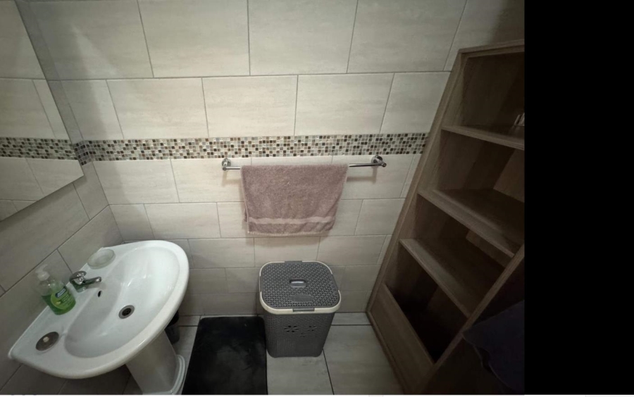 4 Bedroom Property for Sale in Verwoerdpark Gauteng