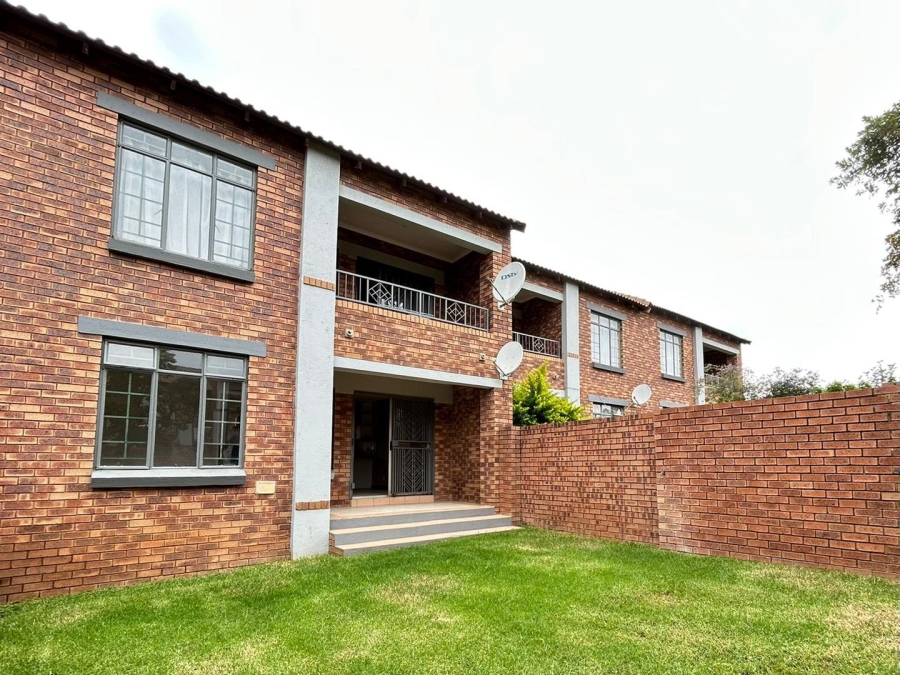 2 Bedroom Property for Sale in Mooikloof Ridge Gauteng