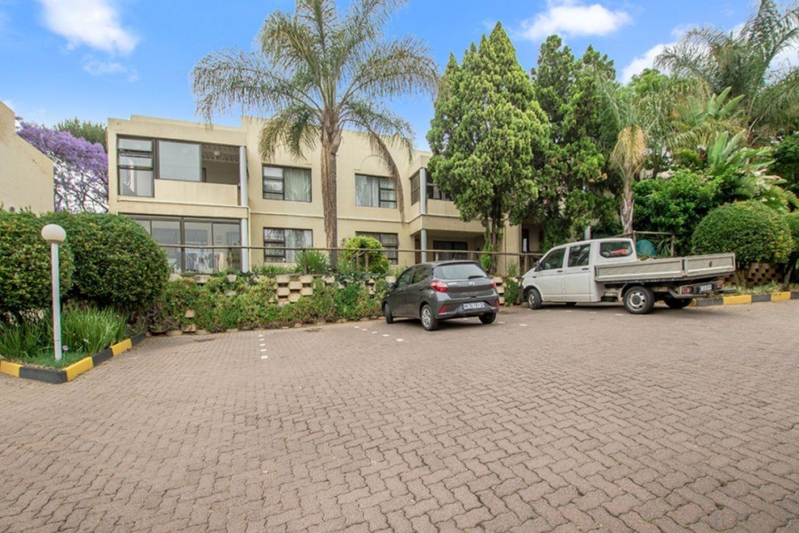 2 Bedroom Property for Sale in Weltevreden Park Gauteng