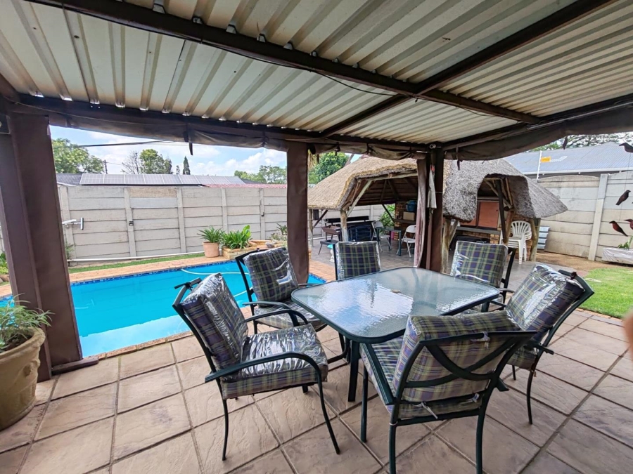 3 Bedroom Property for Sale in Northmead Gauteng