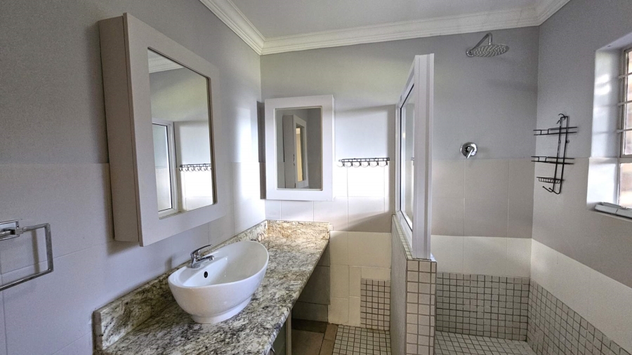 To Let 3 Bedroom Property for Rent in Die Hoewes Gauteng